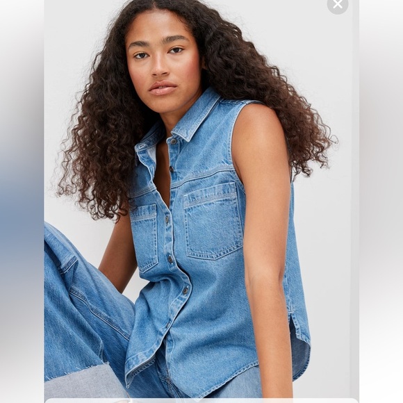 American eagle Sleeveless Denim Button-Up Top NWT size xs - Picture 1 of 5